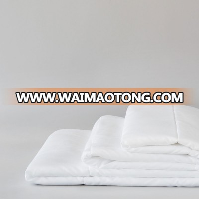 100% cotton summer duvet with microfibre filling